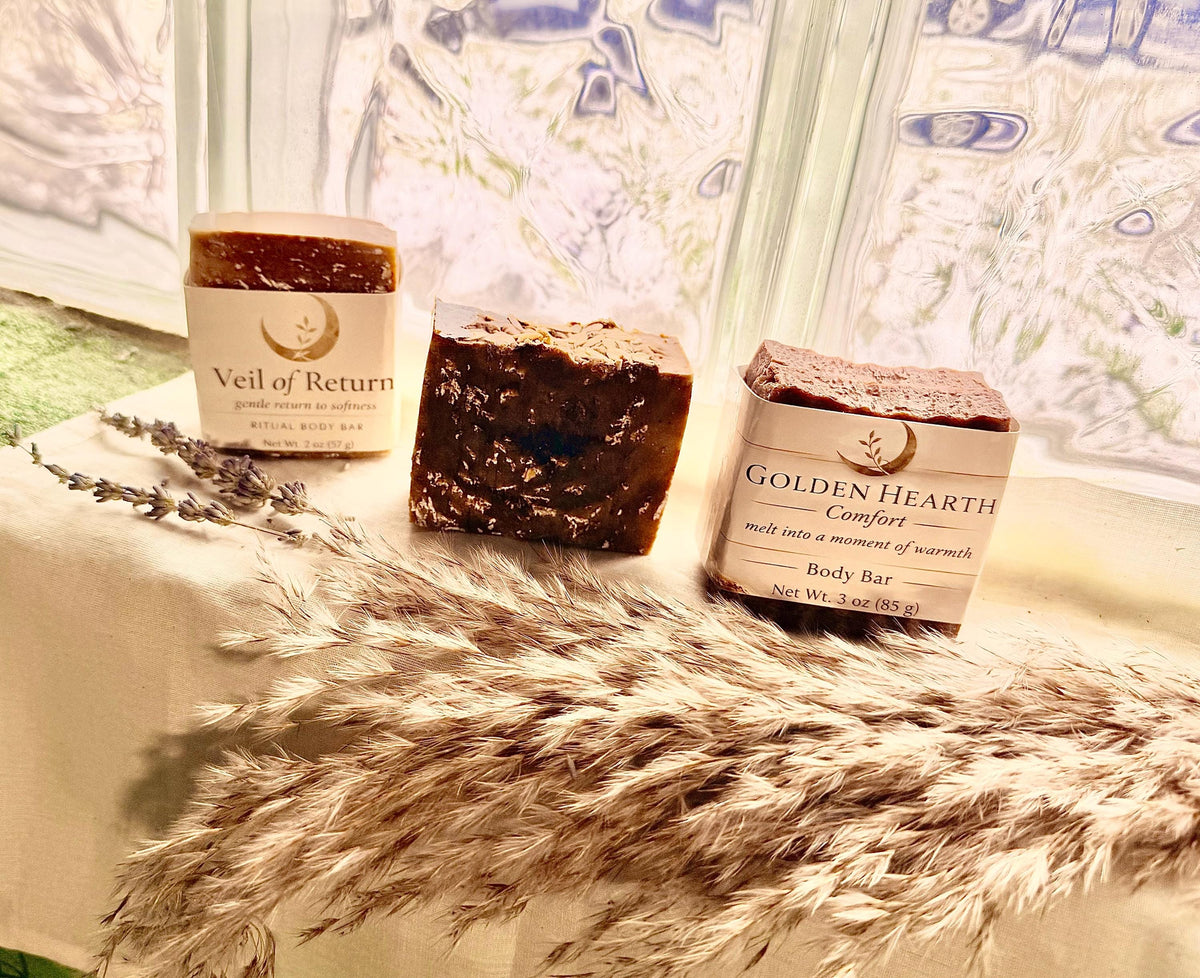 Honey Oatmeal Soap Bar | Dry Skin Relief, Gentle Exfoliant, Ritual Self Care